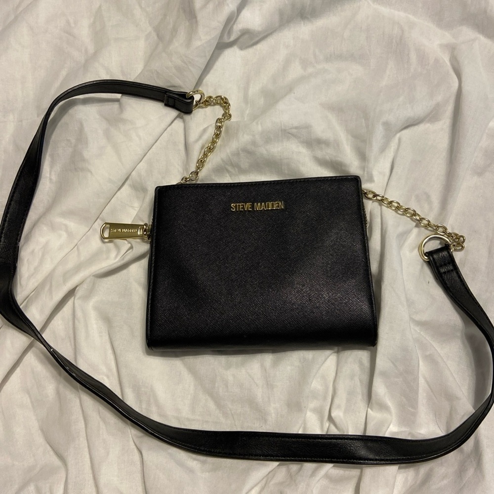 Steve Madden Black Crossbody with Gold Chain Accent - Picture 1 of 14